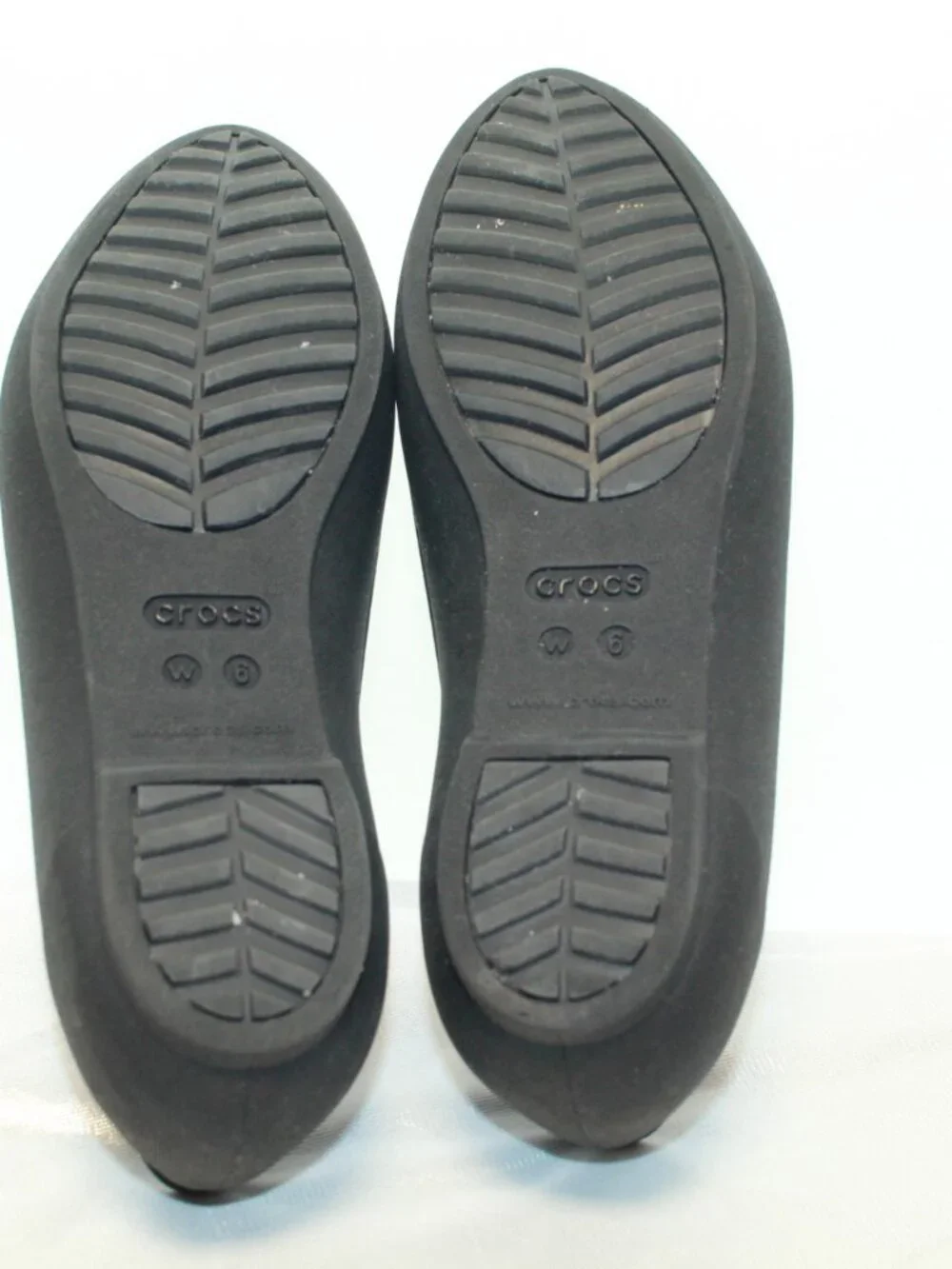 Crocs Iconic Comfort Size 6 Black Eve Ballet Flats Slip On Closed Back Shoes
